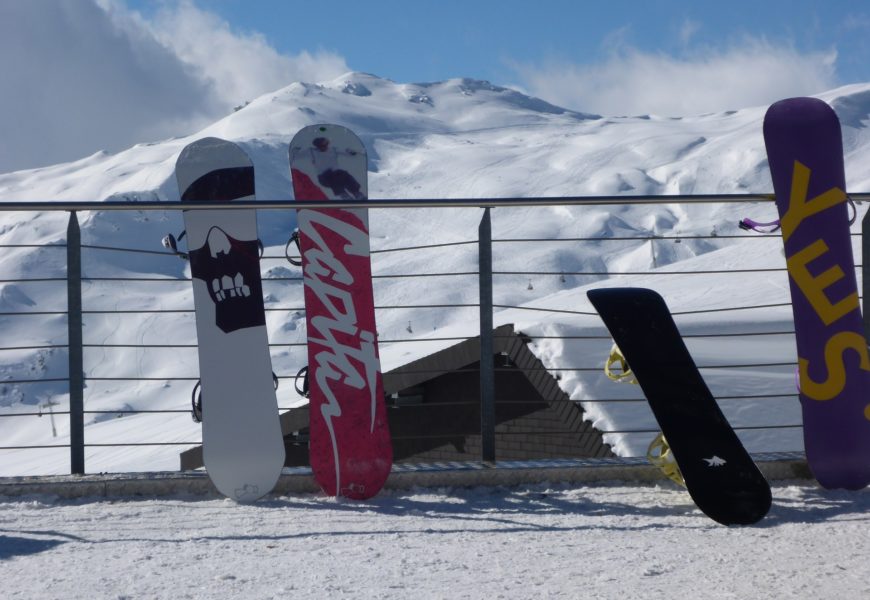 Snowboards aus Kellerabteil entwendet