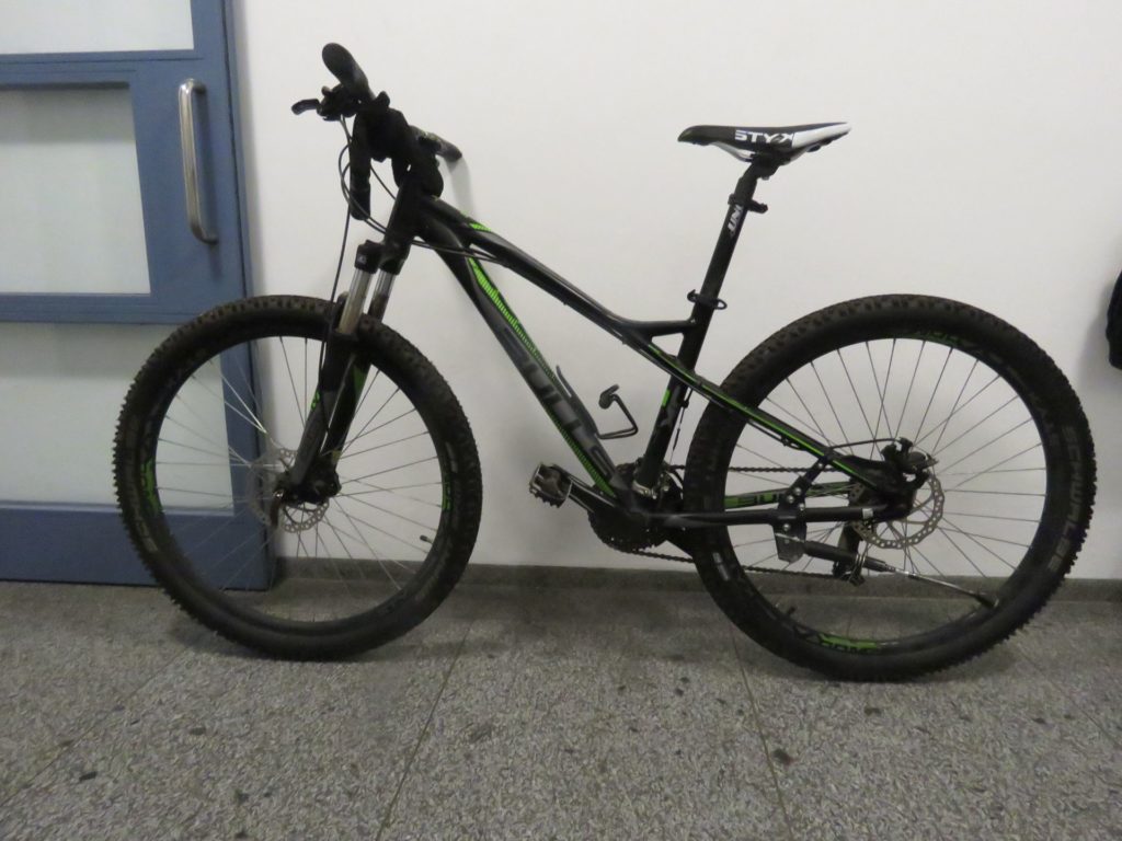 Die Polizei Schwandorf sucht den Eigentümer des Fahrrads Foto: Polizei