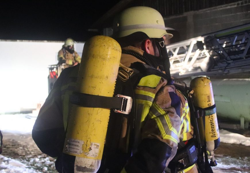 Brandstiftung im Keller eines Mehrfamilienhauses in Neumarkt