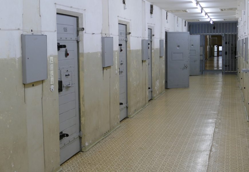 Mann bei Beziehungsstreit in Bodenwöhr lebensgefährlich verletzt – 1. Nachtrag
