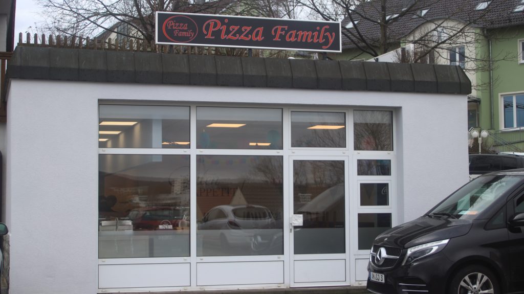 Am 03.03. eröffente die Pizza Family in Kümmersbruck Foto: Pressedienst Wagner