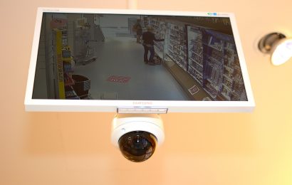 Diebstahl auf Überwachungskamera aufgezeichnet
