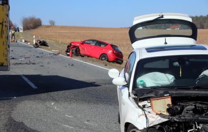 Verkehrsunfall mit Kraftrad auf der St2665 bei Trabitz