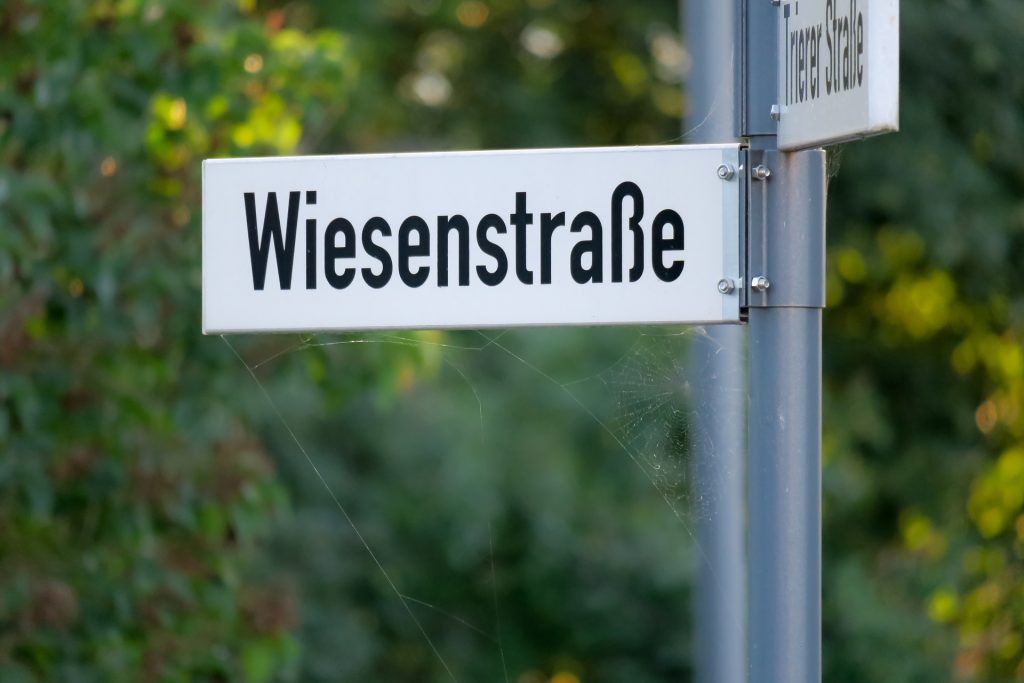 Symbolbild: Straßenschild