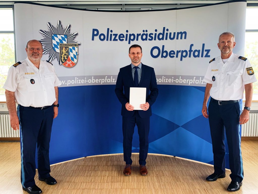 Polizeipräsident Norbert Zink, Kriminaloberrat Gerhard Huf, Polizeivizepräsident Thomas Schöniger  Foto: Polizeipräsidium Oberpfalz