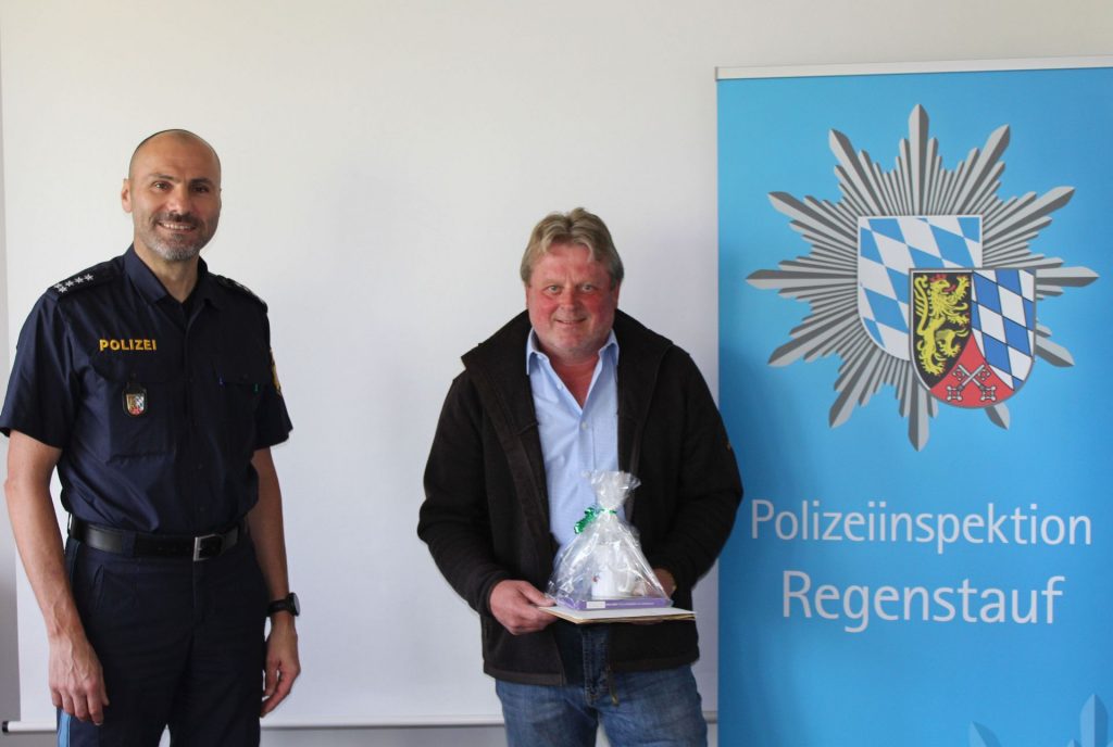 EPHK Ludwig Hastreiter (links) und PHK Herrmann Frauenknecht