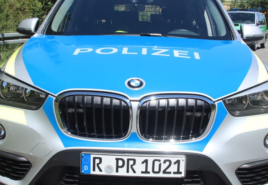 Pkw-Fahrer durchbricht Grenzkontrolle