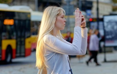 Junge Frau fällt perfider Betrugsmasche zum Opfer