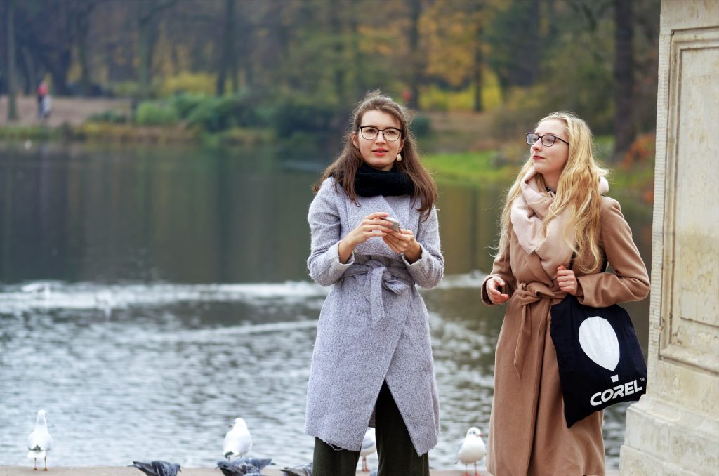 Symbolbild: Junge Frauen