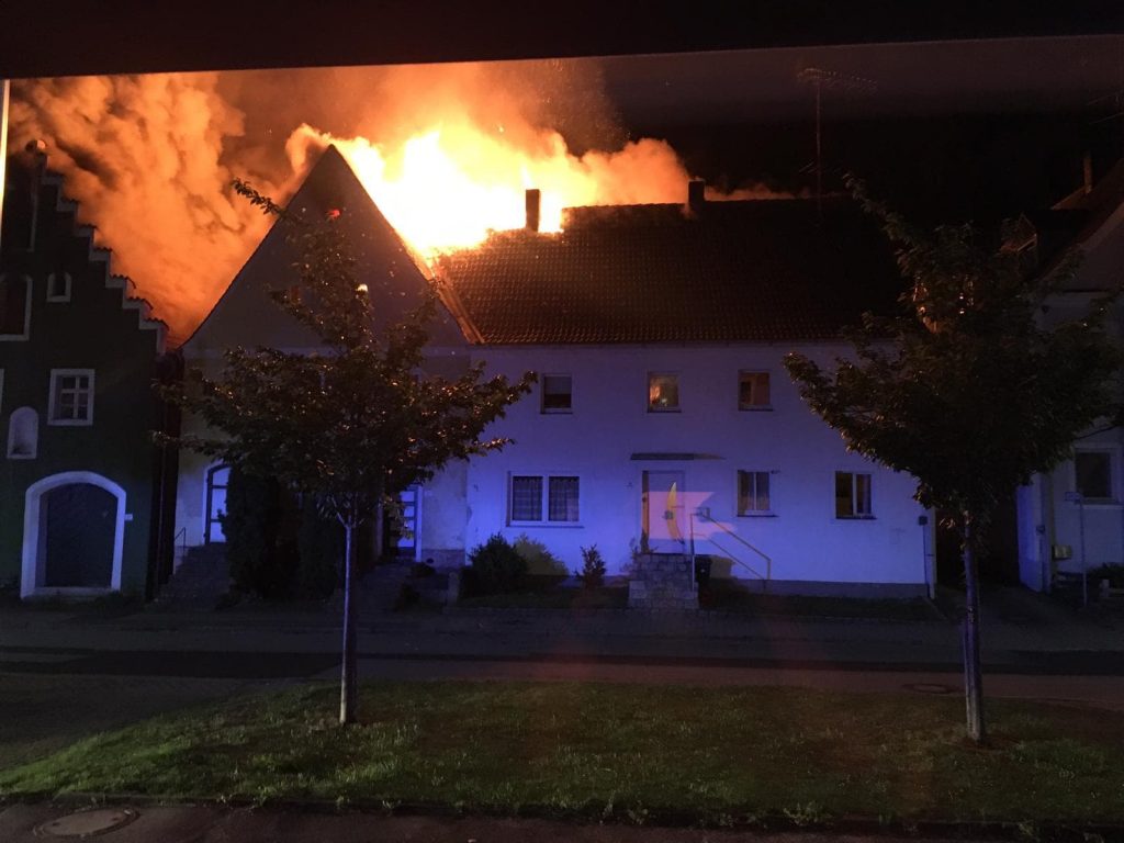 Das Feuer griff auf mehrere Gebäude über Quelle: M. Nitzbon