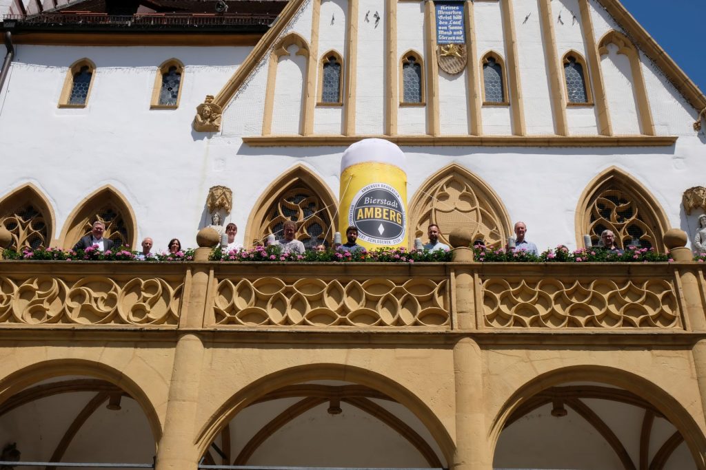 Gute Stimmung gab es auf dem Amberger Rathausbalkon