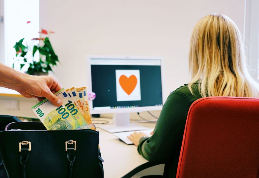 Betrug mit vorgetäuschter Liebe
