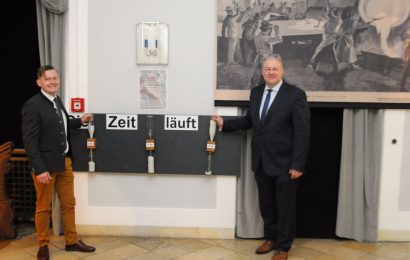 Re-Start im Kultur-Schloss: Bergbau- und Industriemuseum Ostbayern lockt mit „Wunderwelt Sand“