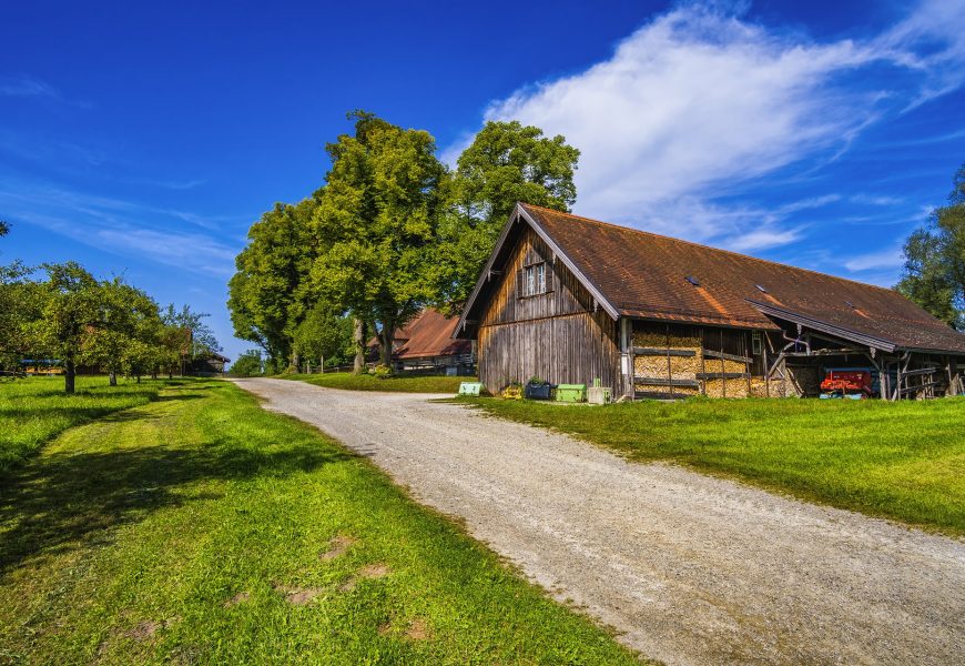 Diebstahl landwirtschaftlicher Maschinen bei Tiefenbach