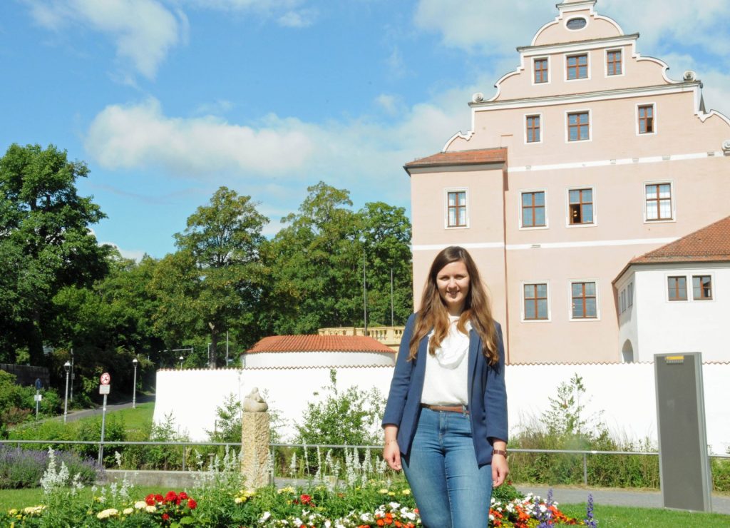 Die Umsetzung des Leitbildes „Deine Zukunft 2030. Amberg-Sulzbach“ ist eine der Aufgaben der Regionalmanagerin des Landkreises Amberg-Sulzbach, Katharina Schenk. Foto: Martina Beierl