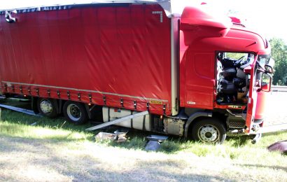 Kollision zwischen Lkw und Pkw bei Kallmünz