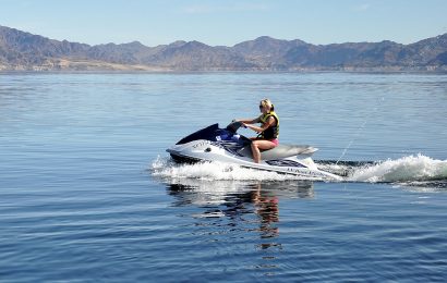 Plötzliches Unwetter – Jetskibesatzung verliert Kontrolle und fällt bei Wörth in die Donau