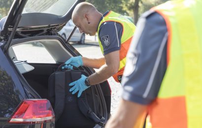 Drogenspürhündin erfolgreich – Zöllner und Bundespolizisten aus Waidhaus überführen Drogenschmuggler