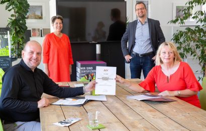 Duales Studium: OTH Amberg-Weiden und die Neumarkter Agentur mr. pixel unterzeichnen Kooperationsvereinbarung