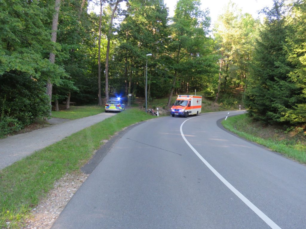 Das Motorrad des Fahranfängers hat nur noch Schrottwert Foto: Polizei