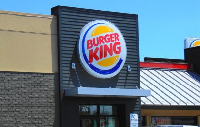 Verkehrsunfallflucht am Parkplatz Burger King