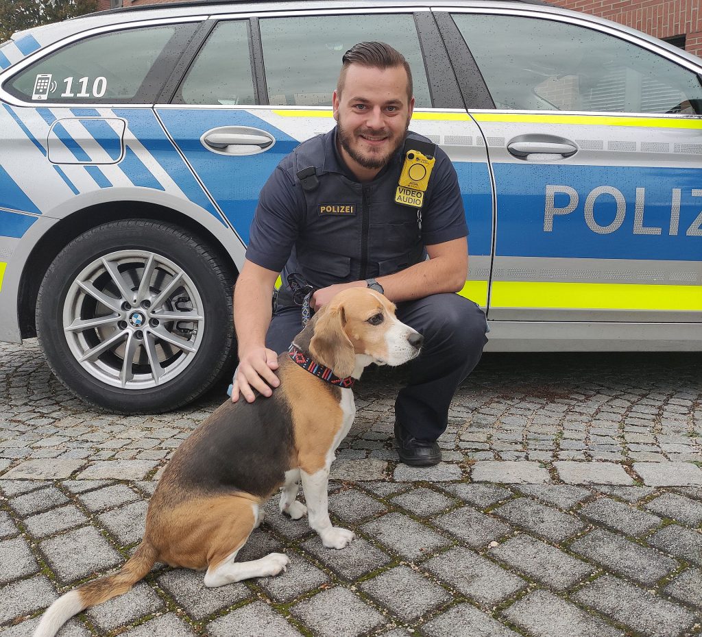 Der Hund durfte im Polizeigewahrsam übernachten Foto: Polizei Amberg
