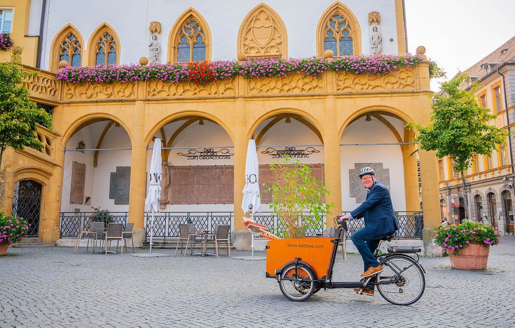 Auch Oberbürgermeister Michael Cerny gehört zu den aktiven Stadtradlern - nicht nur während der Europäischen Mobilitätswoche, die von 16. bis 22. September dauert. Foto: Simon Wiesner, Stadt Amberg