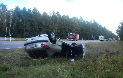 Verkehrsunfall mit Überschlag auf der B85 bei Ebermannsdorf