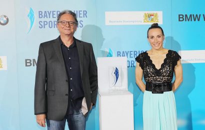Sportminister Joachim Herrmann übergibt „Bayerischen Sportpreis 2020“