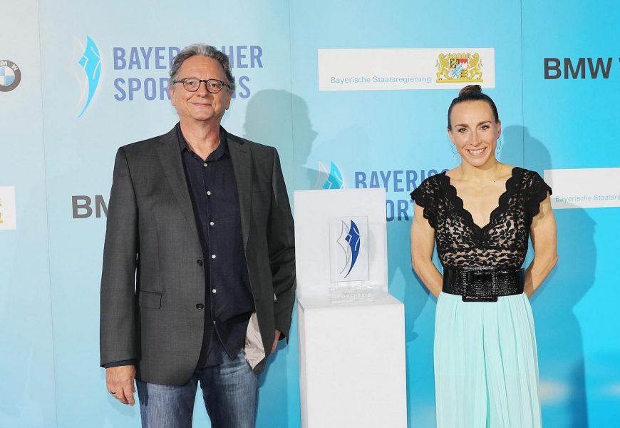 Sportminister Joachim Herrmann übergibt „Bayerischen Sportpreis 2020“