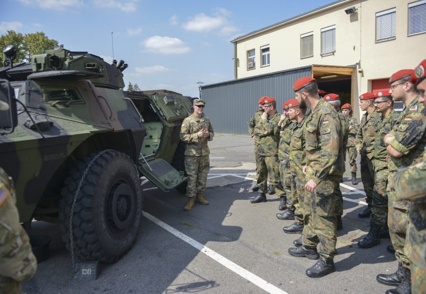 Bundeswehr erkundet Gelände