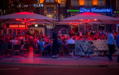 Keinerlei Hygieneschutzmaßnahmen in Amberger Lokal