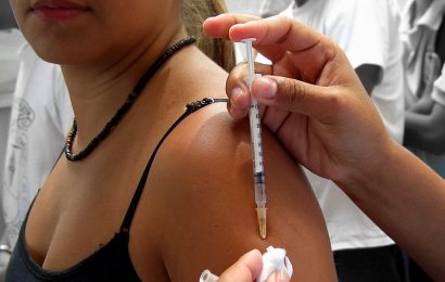 Polizei setzt Impfung mit AstraZeneca fort