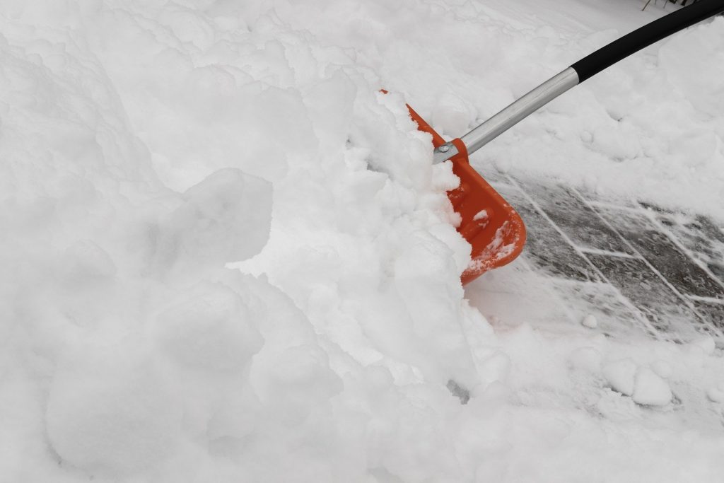 Symbolbild: Schnee räumen