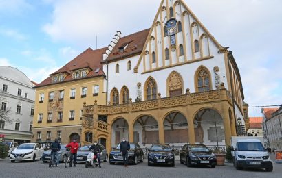 Stadt Amberg stellt Fuhrpark auf eine umweltfreundliche E-Flotte um – Klimaschonend in Amberg unterwegs – 11 Fahrzeuge stehen zur Verfügung