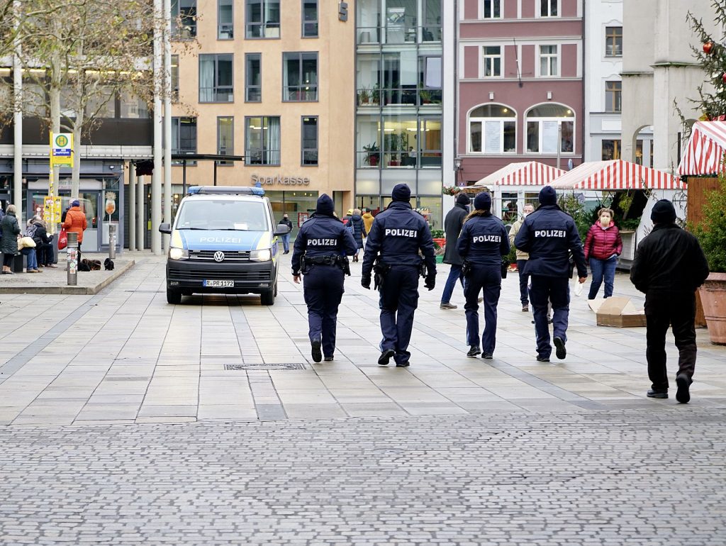 Schwerpunktkontrollen Maskentragepflicht Foto: Polizeipräsidium Oberpfalz / TW