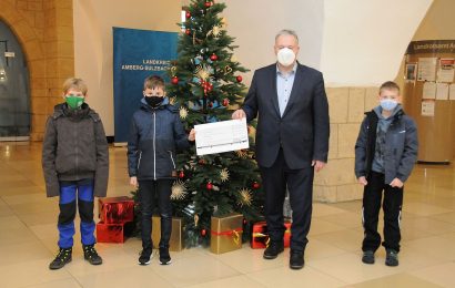 Gebenbacher Kinder spenden Kommuniongeld für Landkreis-Hilfsfonds