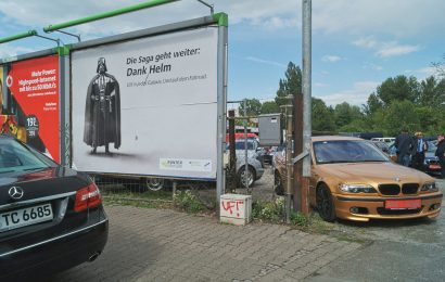 Sechs Pkw bei Gebrauchtwagenhändler in Weiden beschädigt