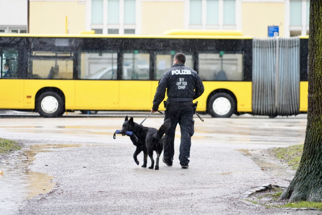 Polizeieinsatz gegen den Drogenhandel in Regensburg Foto: Polizei Regensburg Süd