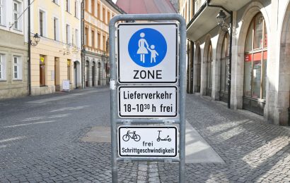 Befahren der Amberger Fußgängerzone mit Elektrokleinstfahrzeugen