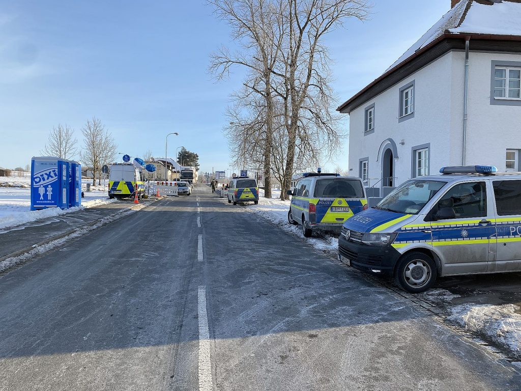Polizeikontrolle am Grenzübergang Foto: Polizeipräsidium Oberpfalz