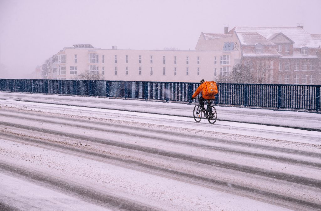 Symbolbild: Radfahrer im Winter