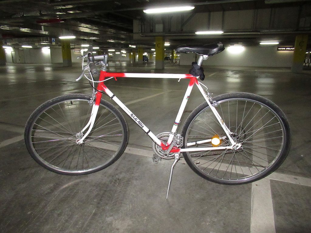 Die Regensburger Polizei sucht den Eigentümer dieses Fahrrads Foto: Polizei