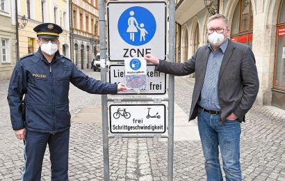 Oberbürgermeister und Leiter der Amberger Polizeiinspektion weisen auf Maskenpflicht hin