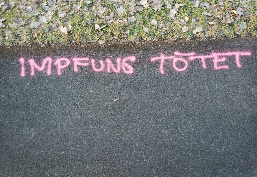 Sachbeschädigung durch Schmierereien bei Neustadt