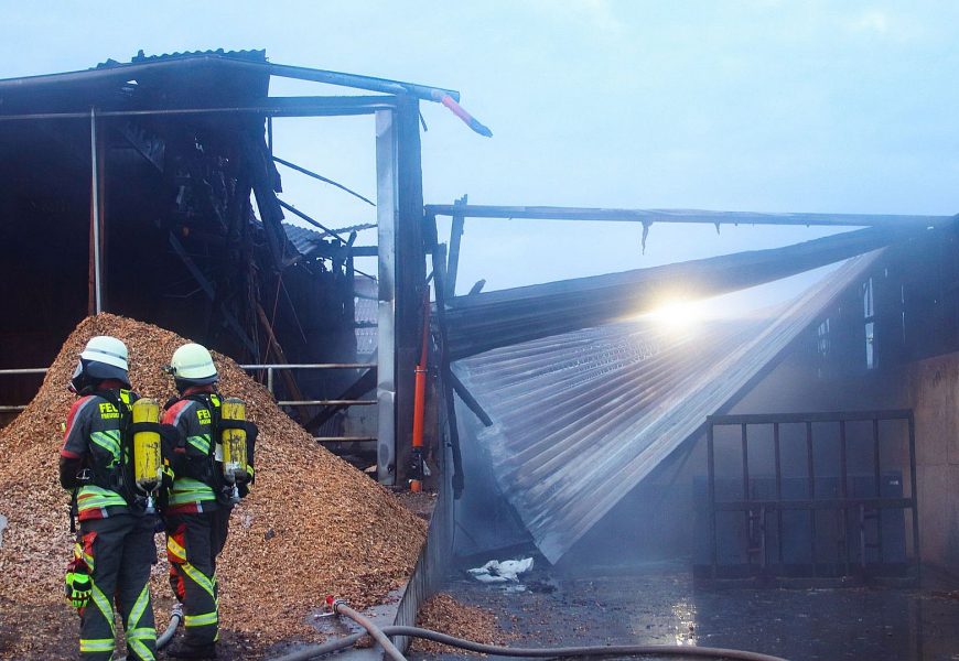 Großeinsatz der Feuerwehren in Pursruck