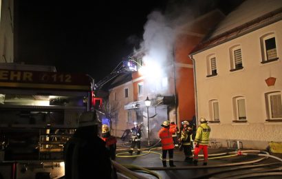 Wohnhausbrand in Auerbach