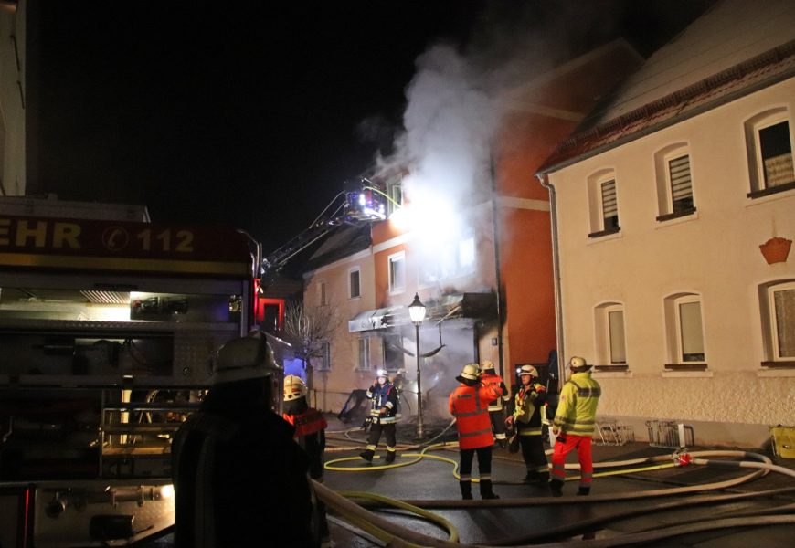 Ermittlungsstand zum Wohnhausbrand in Auerbach