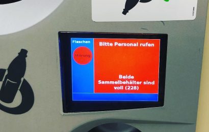 Display von Pfandautomaten beschädigt