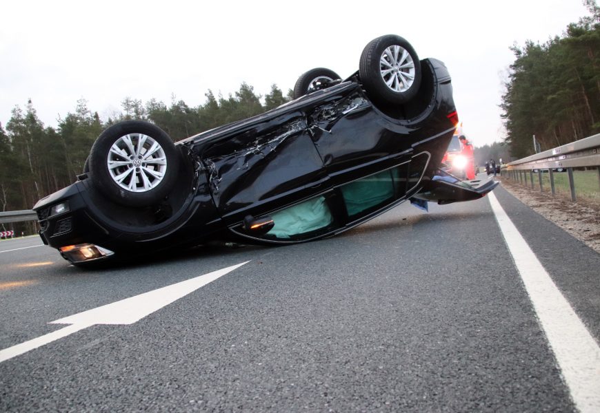 Mehrere Schutzengel bei Verkehrsunfall in Schwarzenbach im Einsatz